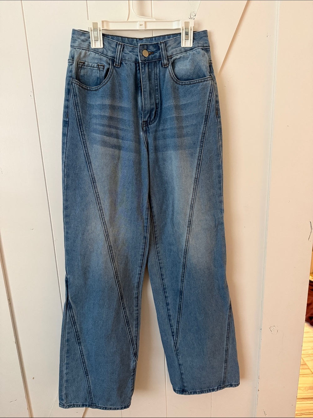 Classic Straight-Leg womens Jeans in Medium Blue Denim